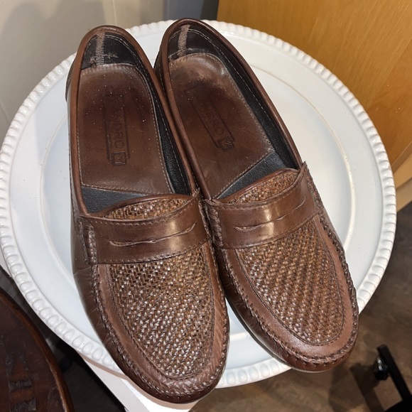 SANDRO CHOCOLATE BROWN LEATHER LOAFERS men’s 9 MINTY! - Picture 3 of 7